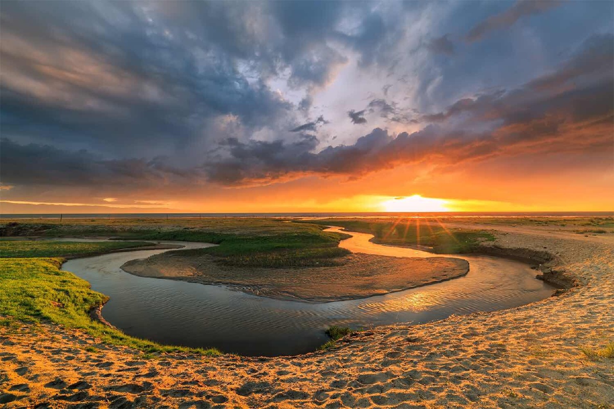 使用佳能16-35拍摄,曝光 景深合成5张.