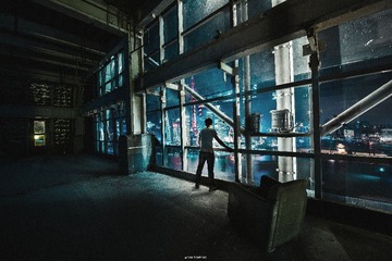 爬楼党-浮华背后