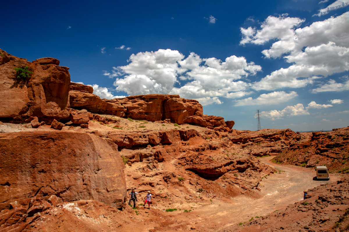 阴山红石峡内蒙巴彦淖尔市磴口县