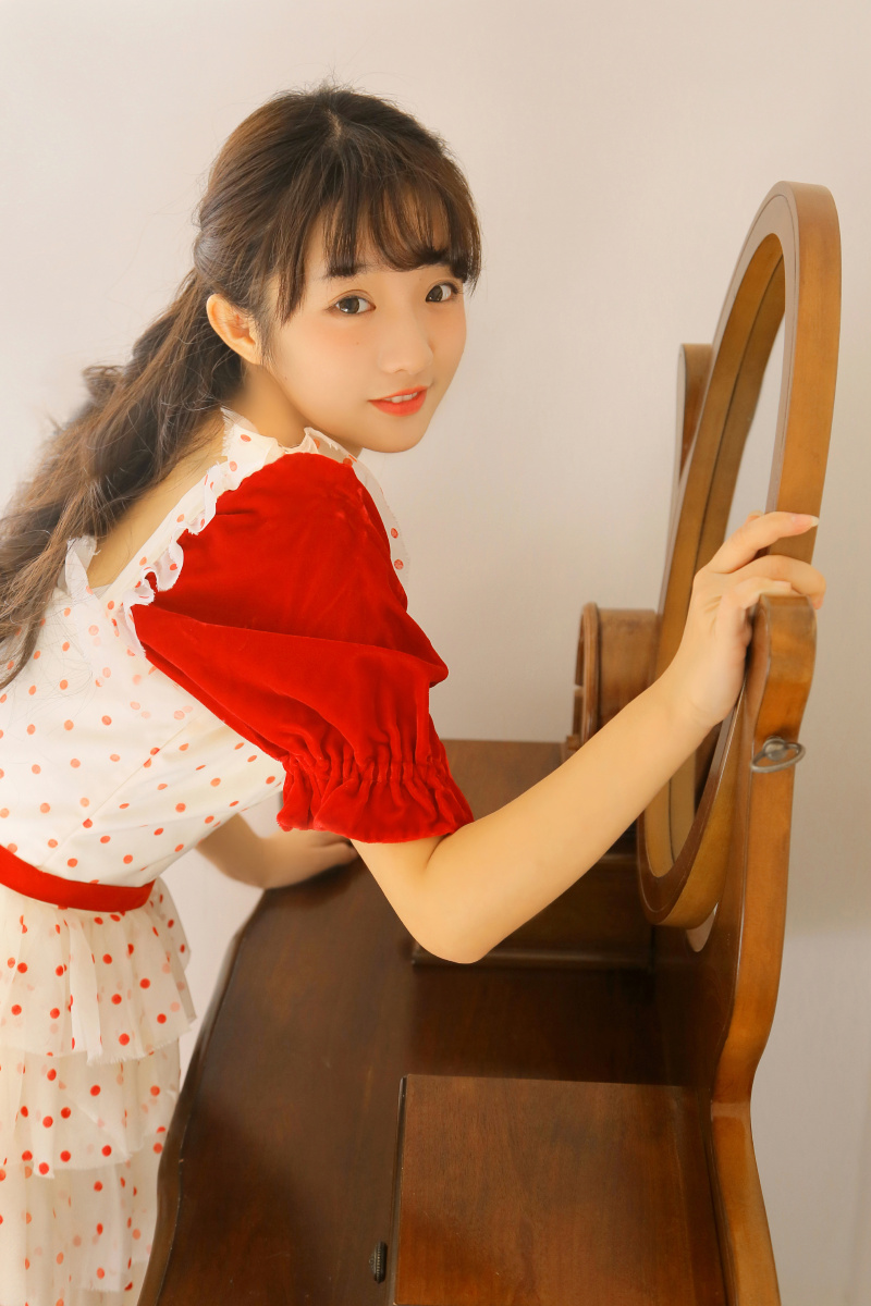 红- 摄影师暗栀 - 图虫网 - 优质摄影师交流社区