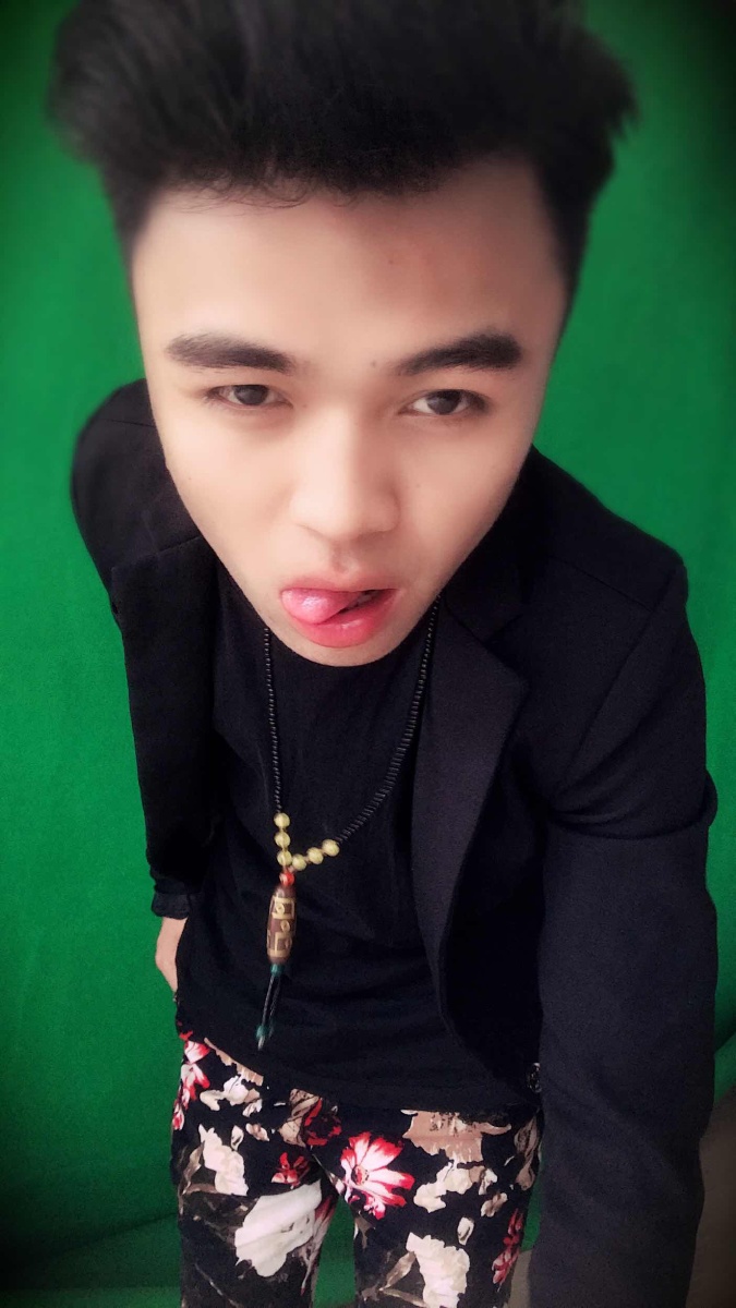 林世豪桌面壁纸