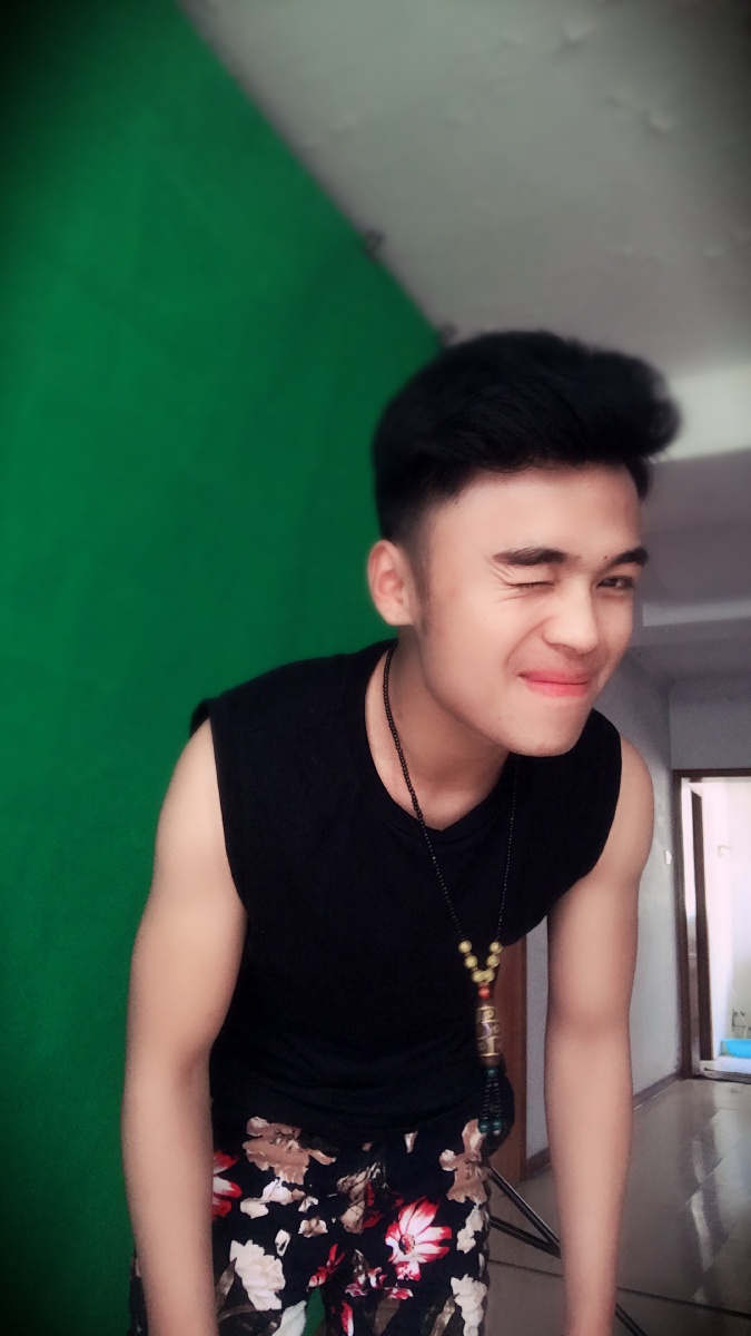 林世豪桌面壁纸