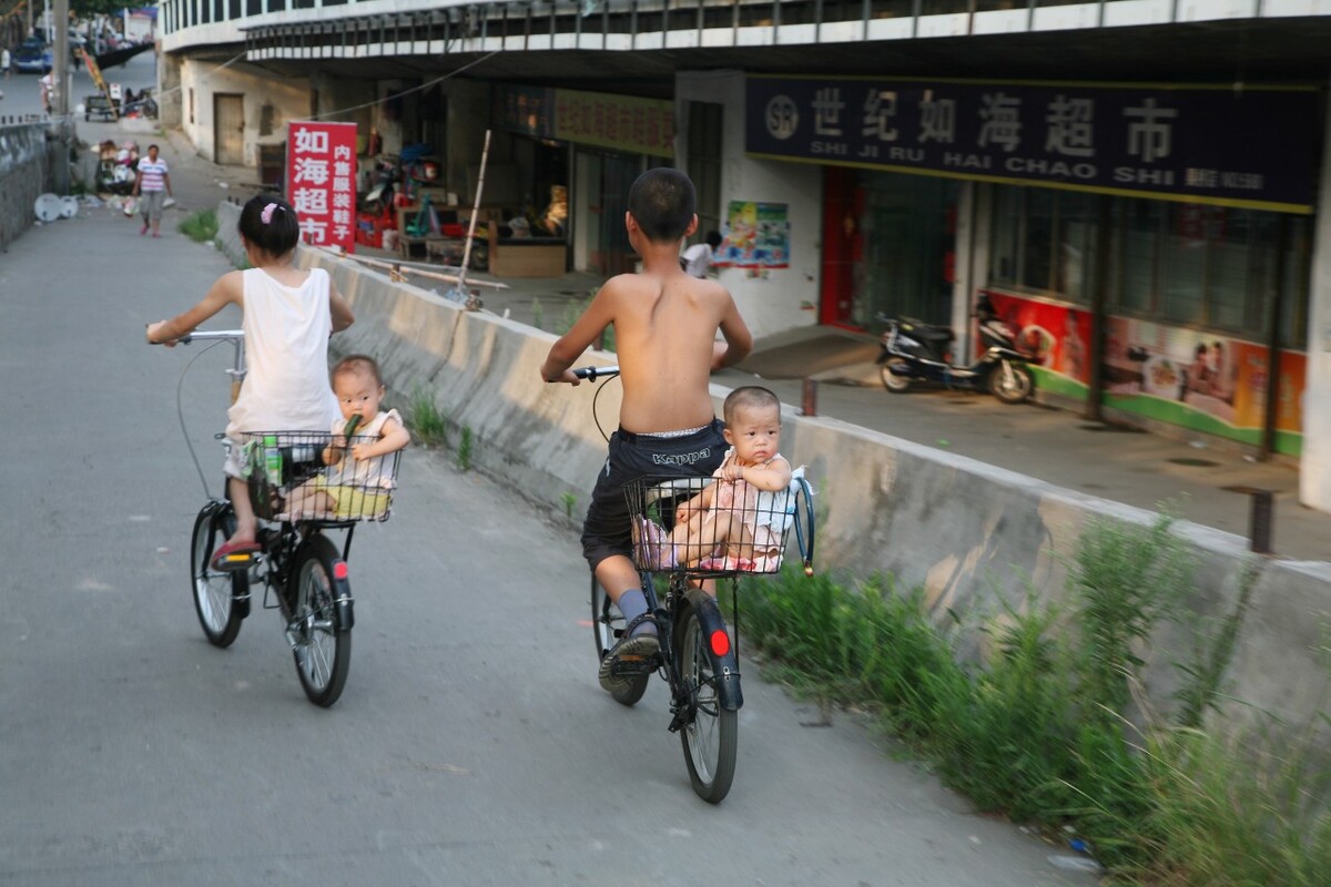 2009年7月19日,无锡通惠中路,摇篮。