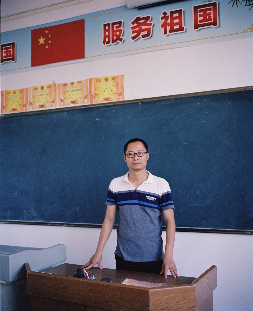 中学教师梁剑华(我的高中同学) 2018 广东东海岛