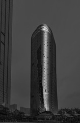 86918