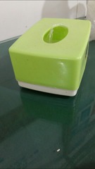637001