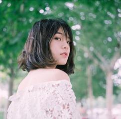 回眸。