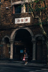 159957