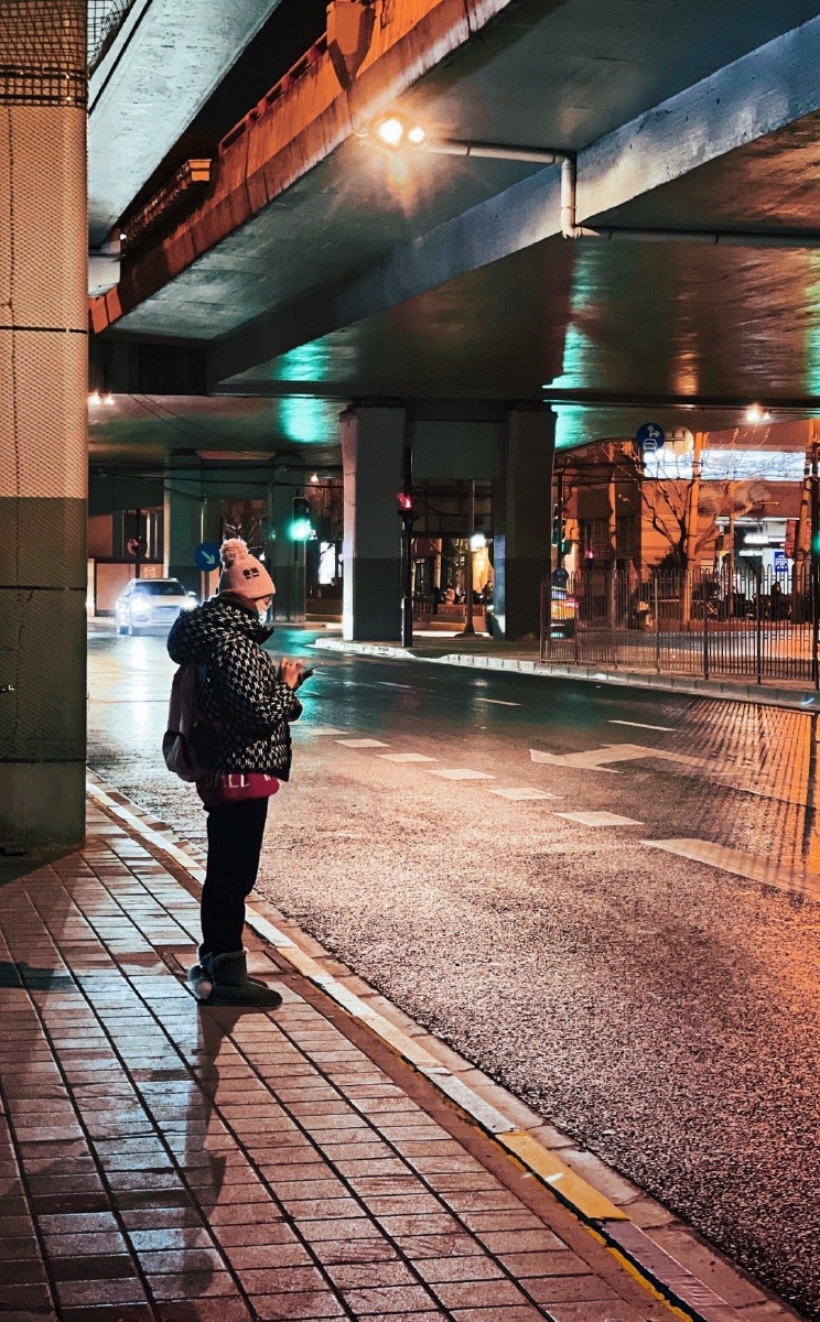 夜晚的回家人!
