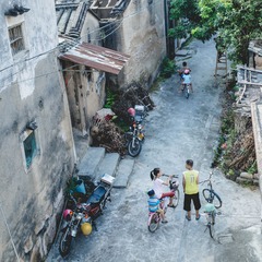 R0002701