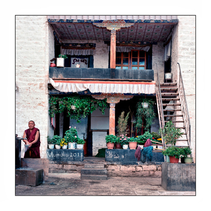 小昭寺<br />
没有大昭寺的喧嚣，没有布达拉宫的名气，但虔诚的信徒不能少！