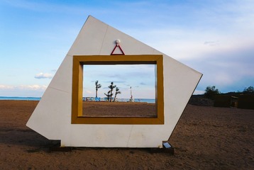 001