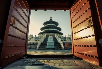 大红门内的天之神坛