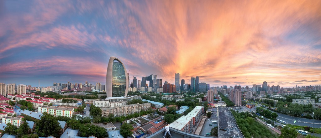 每年6月份，北京总有最好的天气；连续2天的火烧云真是太壮观了。