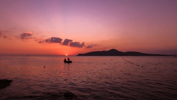 20131018-Frank Yu,Feng-Canon EOS 60D(10-20mm)-IMG_1910-(3988 x 2260 px)-清晨刘公岛开始忙碌