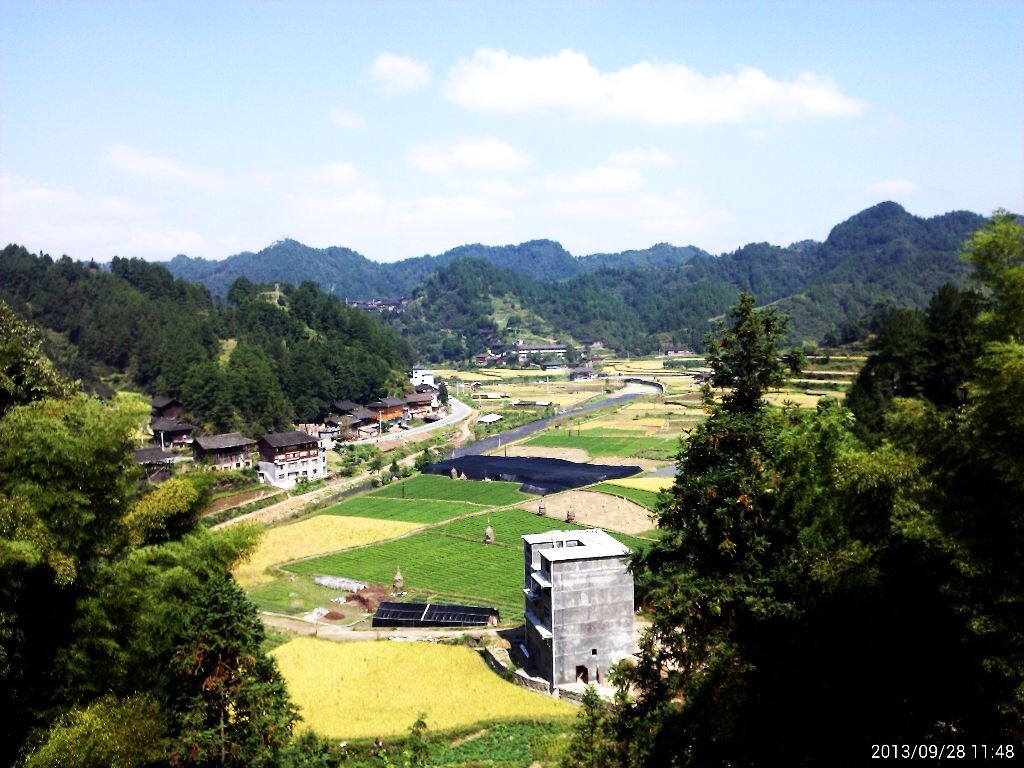 苗寨风光1