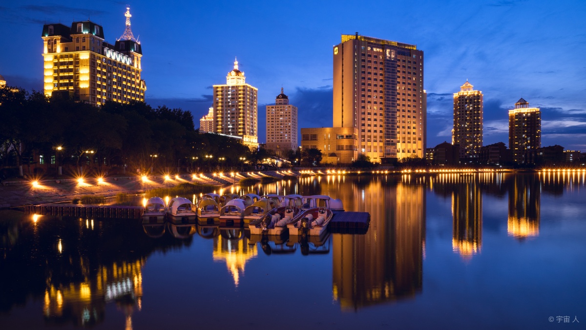 夜游满洲里北湖湖畔