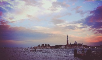 _9040341_-1