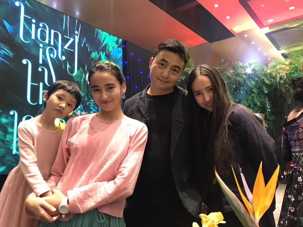 昨天晚上在昆明跟林妲宛妲在一起无比开心天籽山的明天值得期待