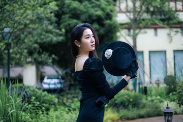 183063
