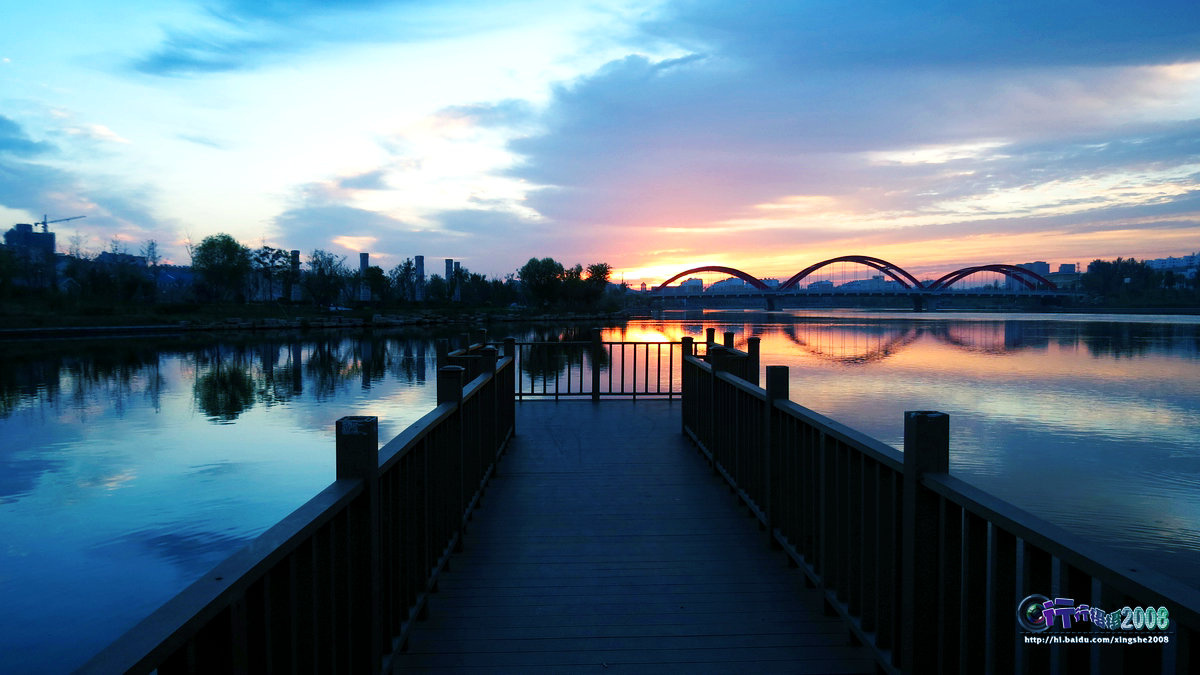 家乡泗水的圣源湖美丽晨景