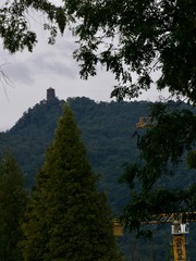 2413E275-2E6F-4274-B62F-309C55F28EA3/L0/001