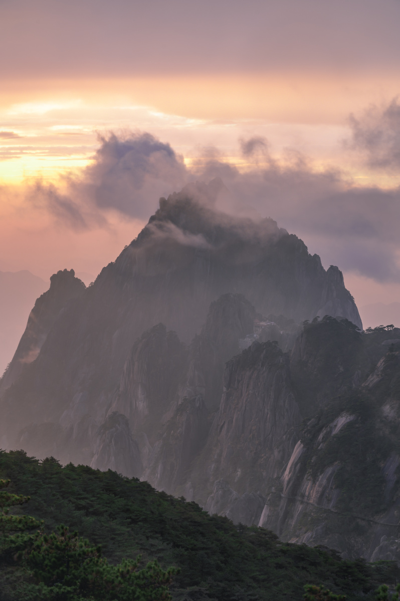 黄山光明顶朝霞
