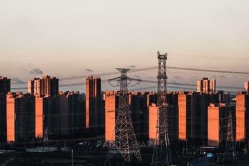564432