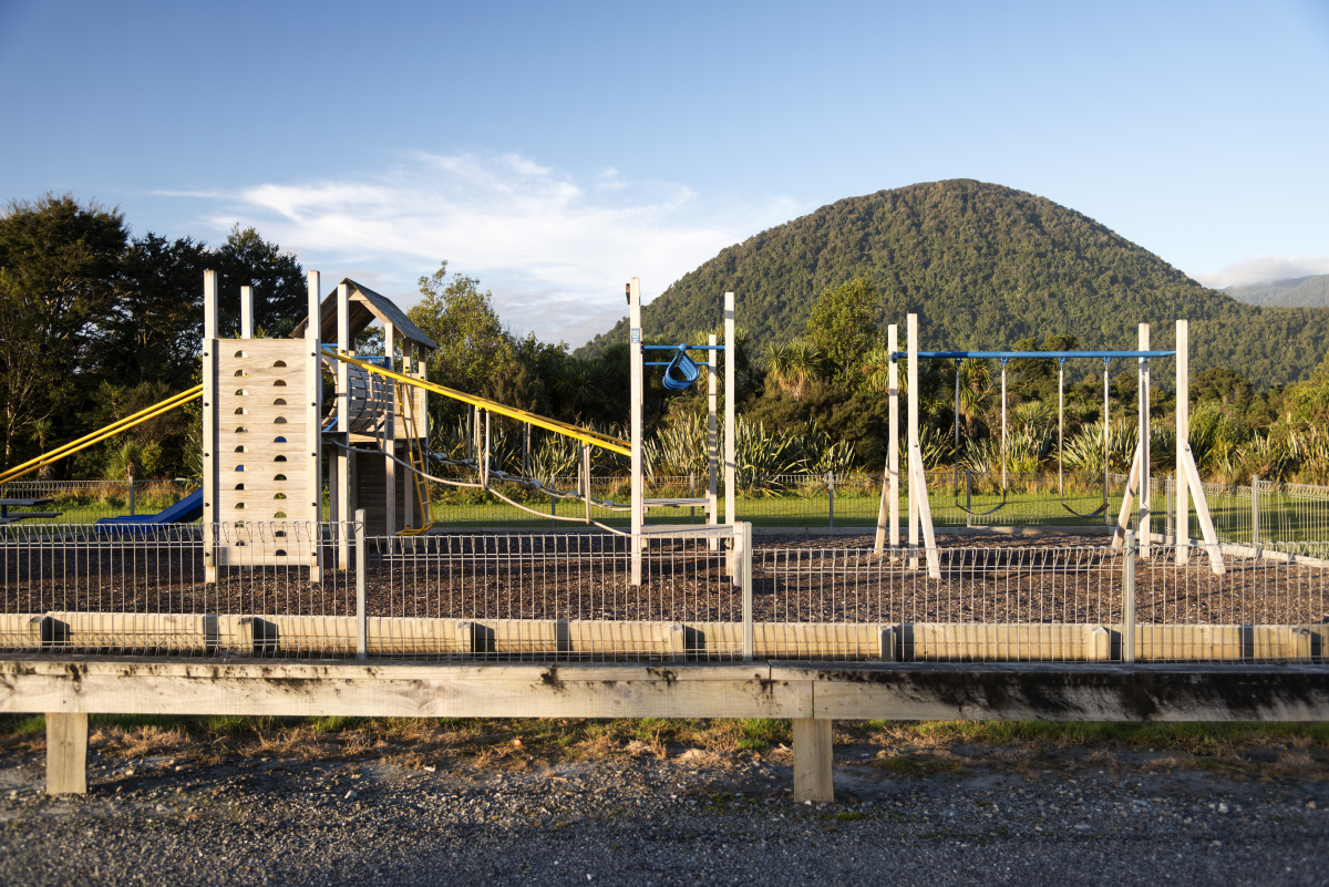 新西兰小镇——哈斯特(haast township)