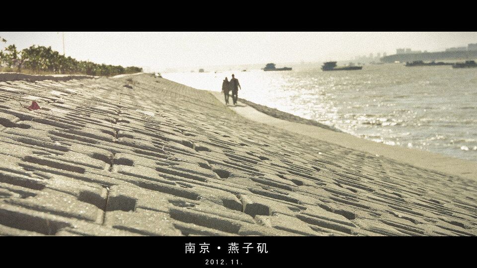 牵手<br />
