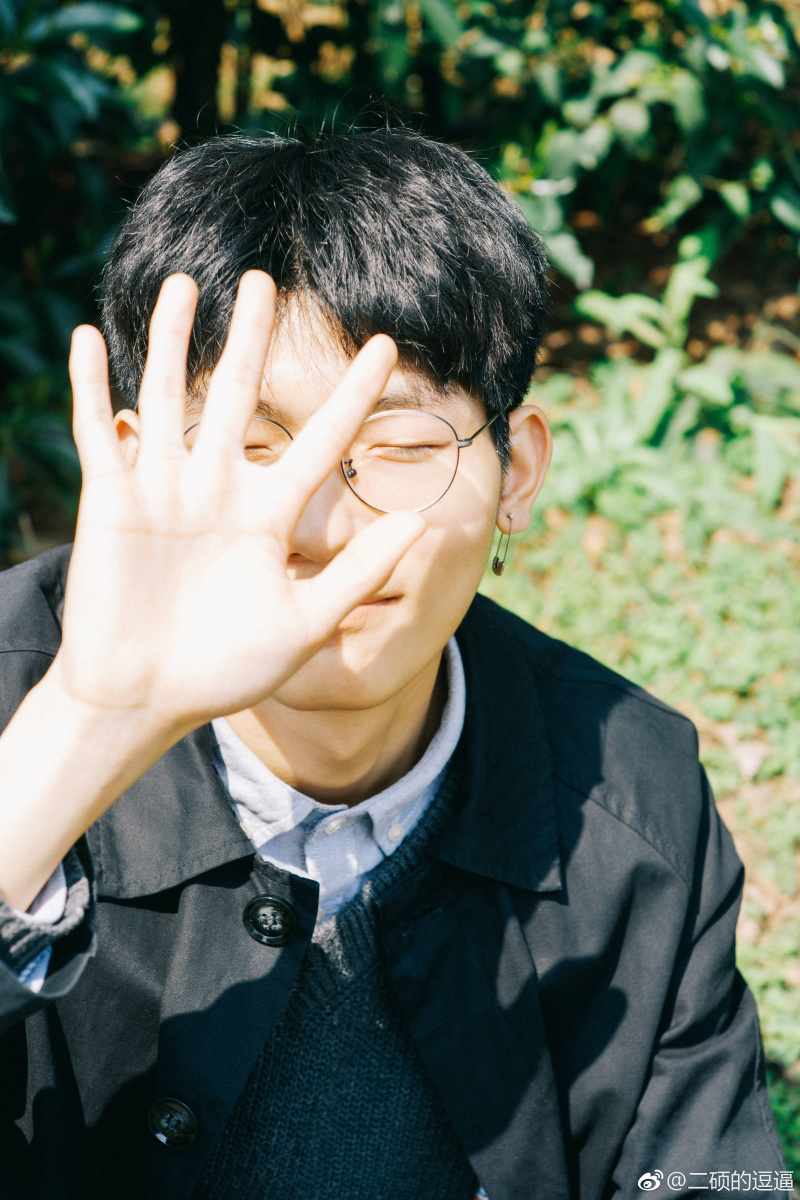 日系男孩