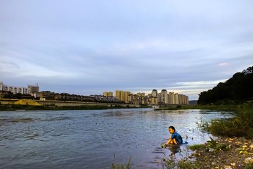 708477