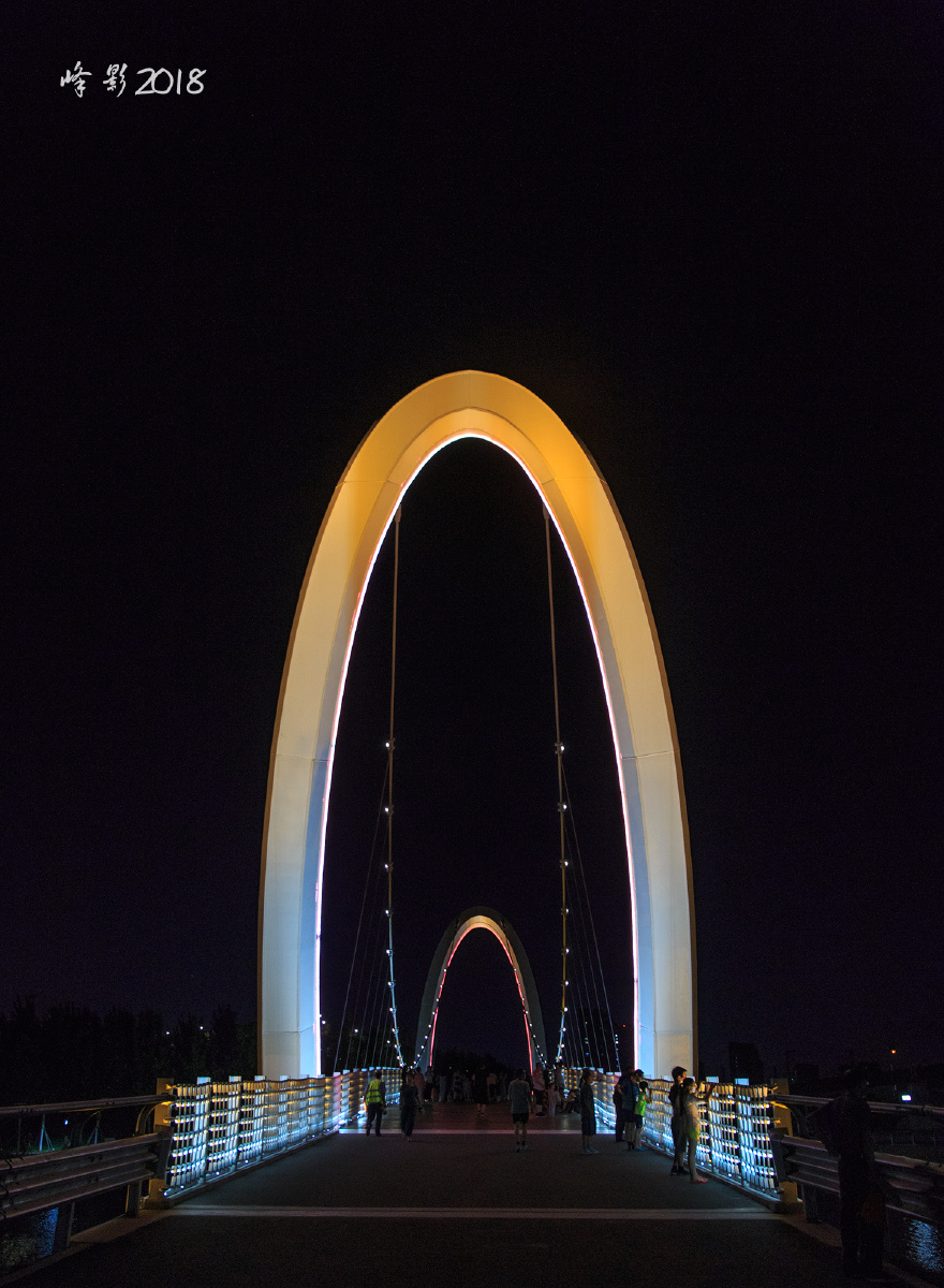 大淄博孝妇河畔夜景