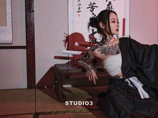001