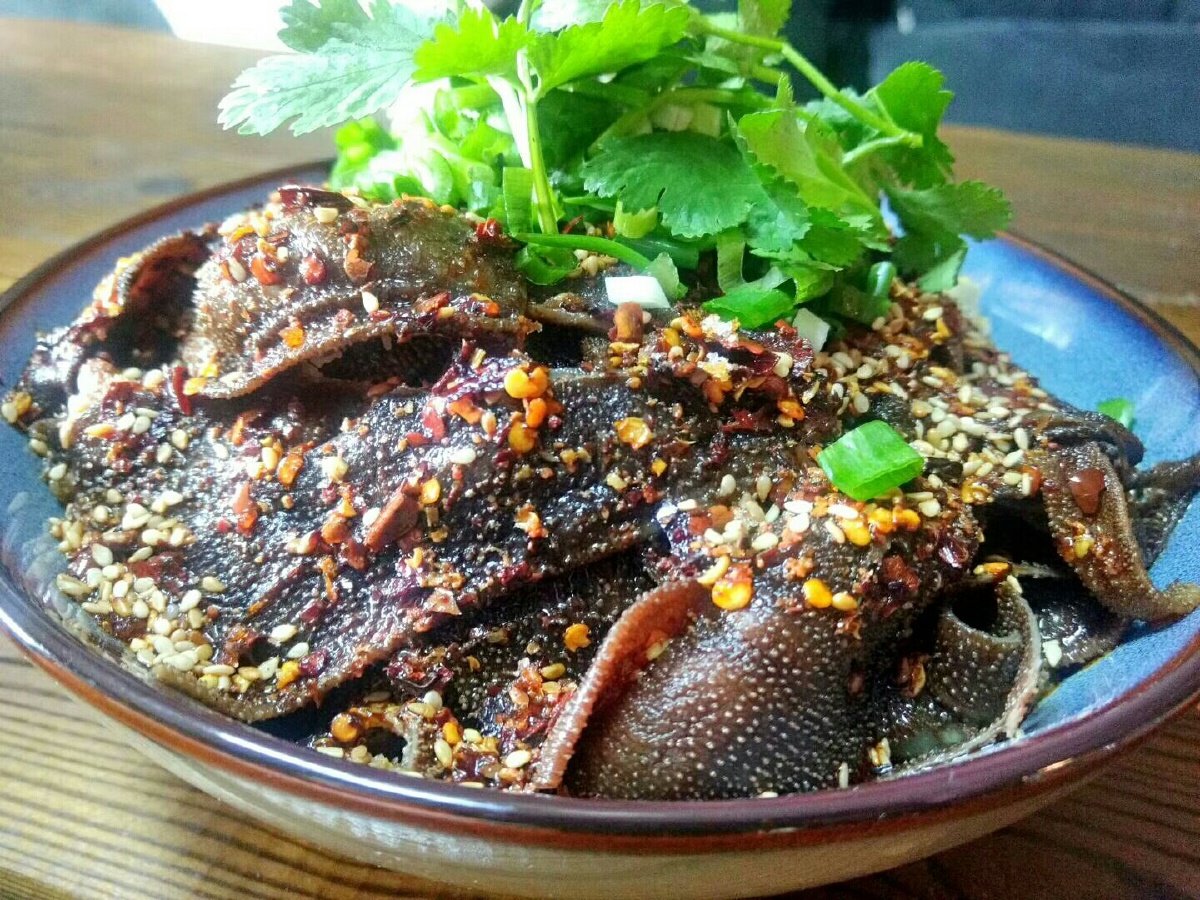 冬日暖阳,红油毛肚