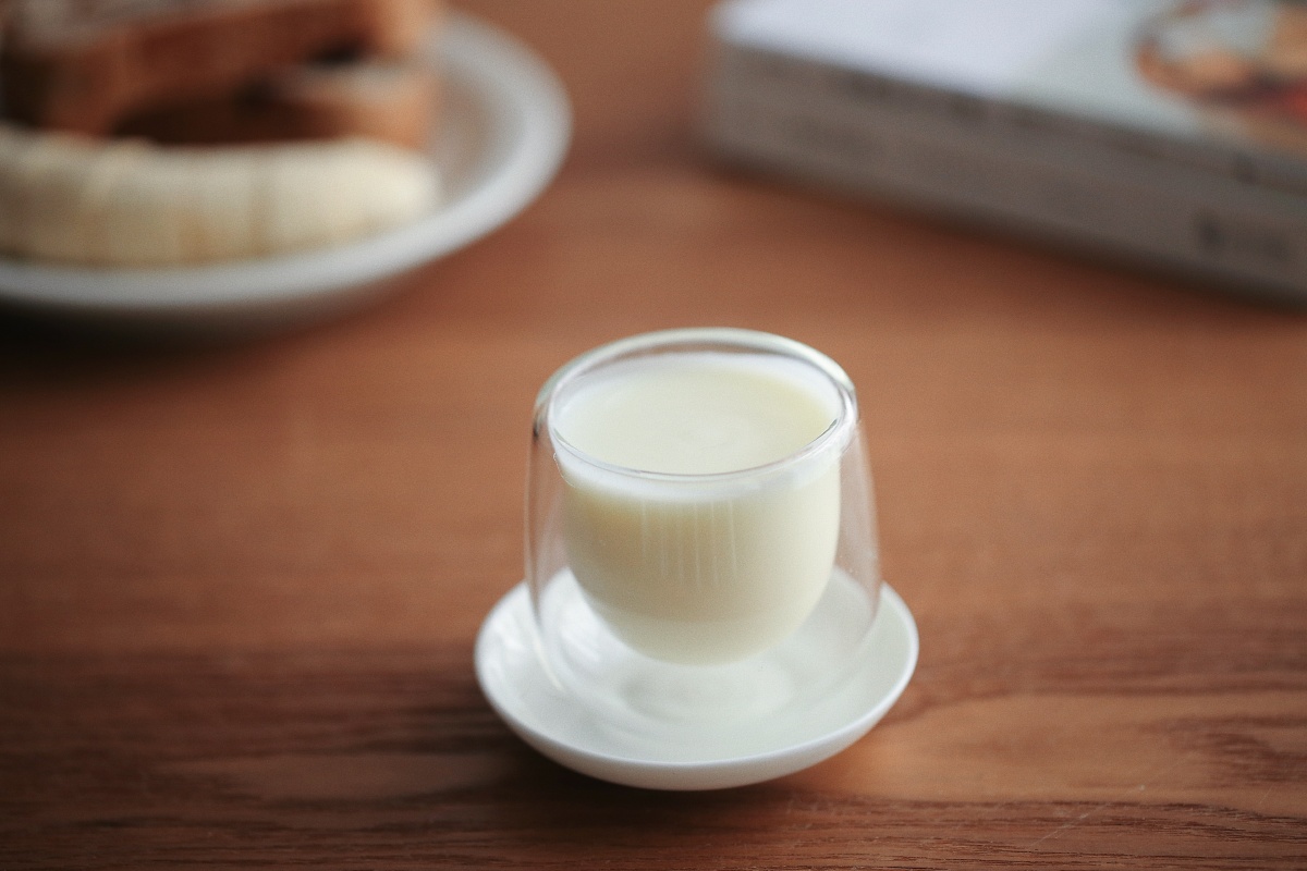 今天是果仁裸麦水果酸奶的早餐偶尔也有不想偷懒什么都不想做的想法那