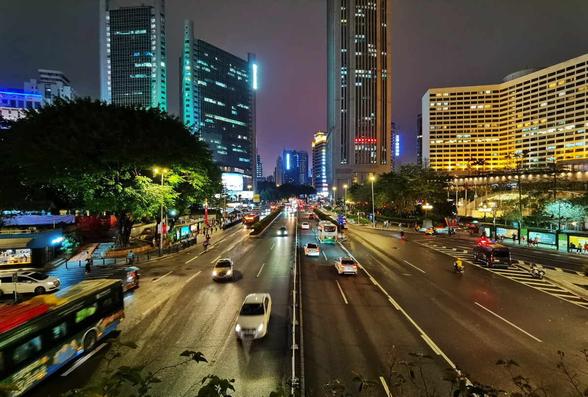 繁华与喧嚣的广州环市东路