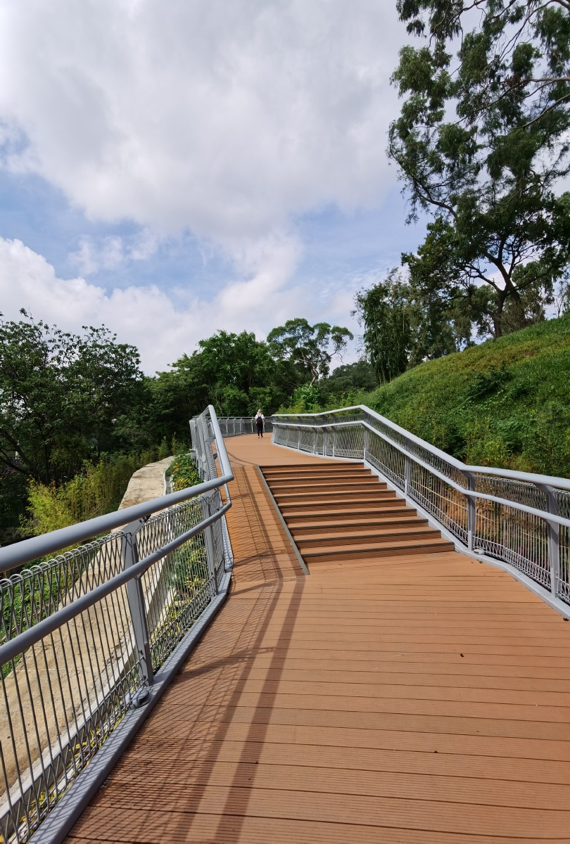 吸氧健步好去处广州空中云道雕塑公园至麓湖公园段云道是白云山麓湖