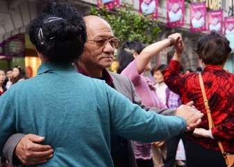 在南京路跳舞