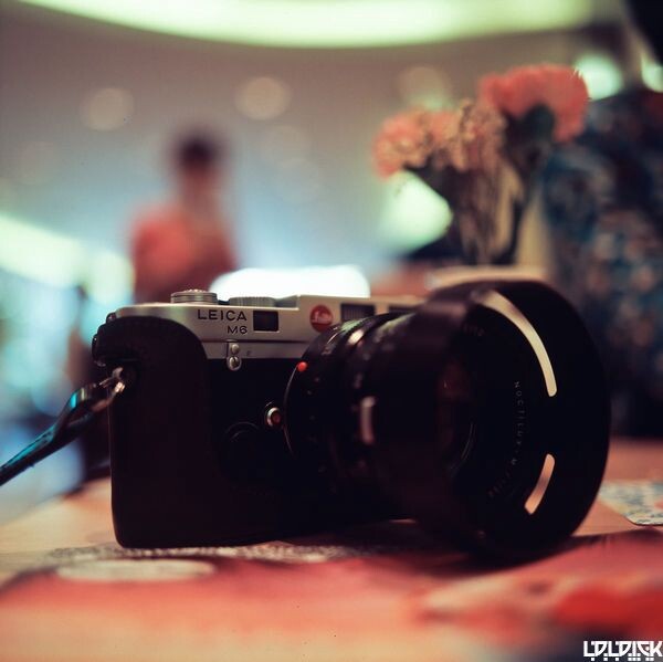 机身：哈苏2000FC&lt;br /&gt;<br />
镜头：卡尔.蔡司 50mm F2.8&lt;br /&gt;<br />
胶片：富士 RXP 400&lt;br /&gt;<br />
底扫：宝丽来 SS120