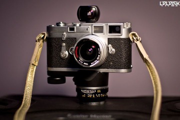 LENS HOLDER