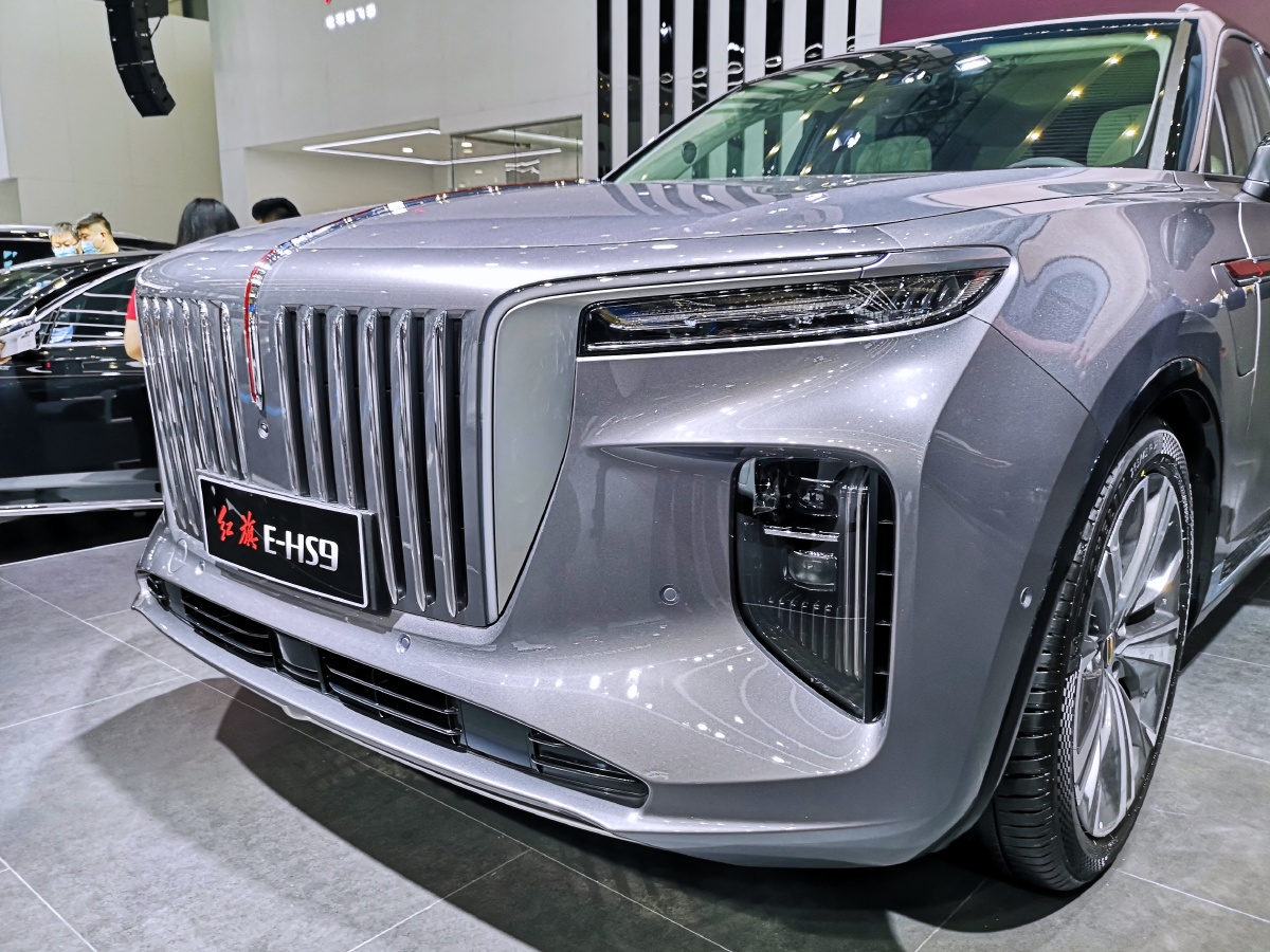 西安车展红旗豪华suv