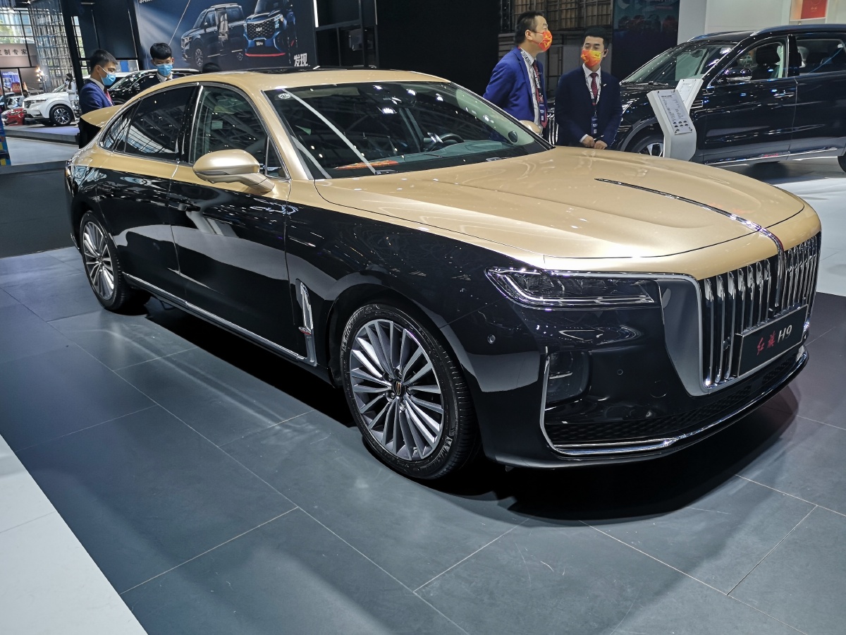 2021西安十一车展随拍红旗轿车