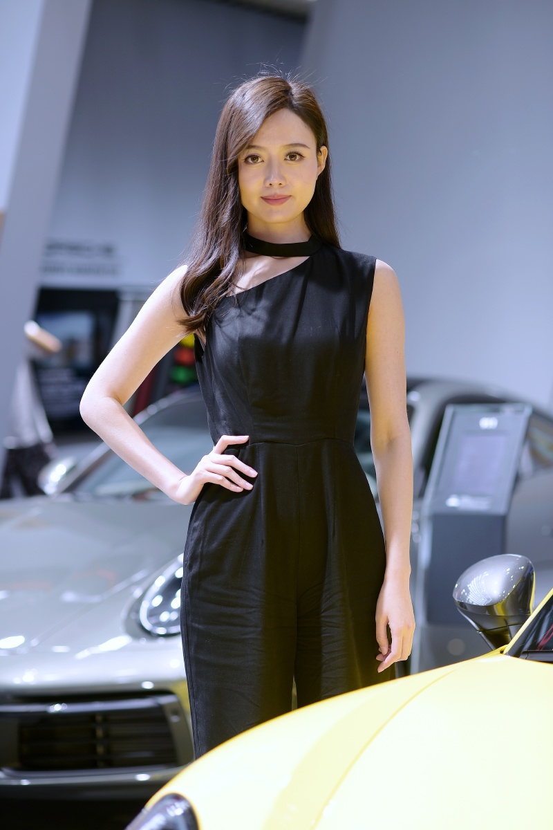 西安车展2021保时捷女郎2