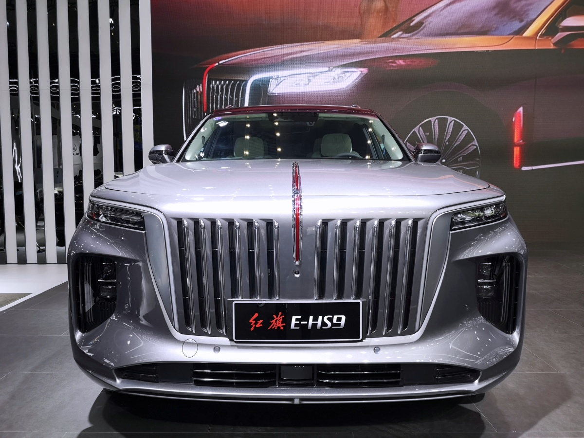 西安车展红旗豪华suv