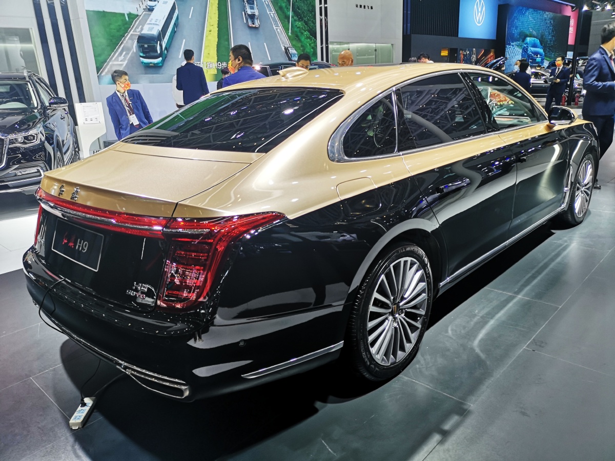 2021西安十一车展随拍红旗轿车