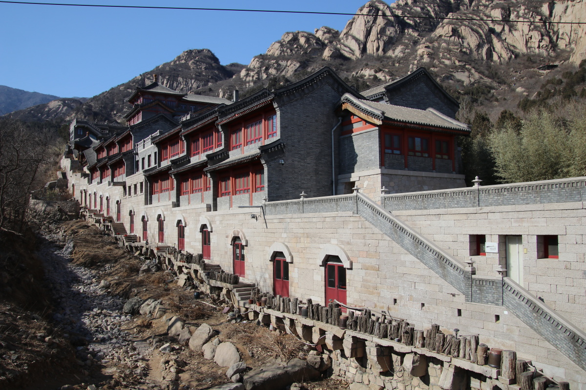 凤凰岭观龙泉寺