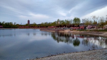374573