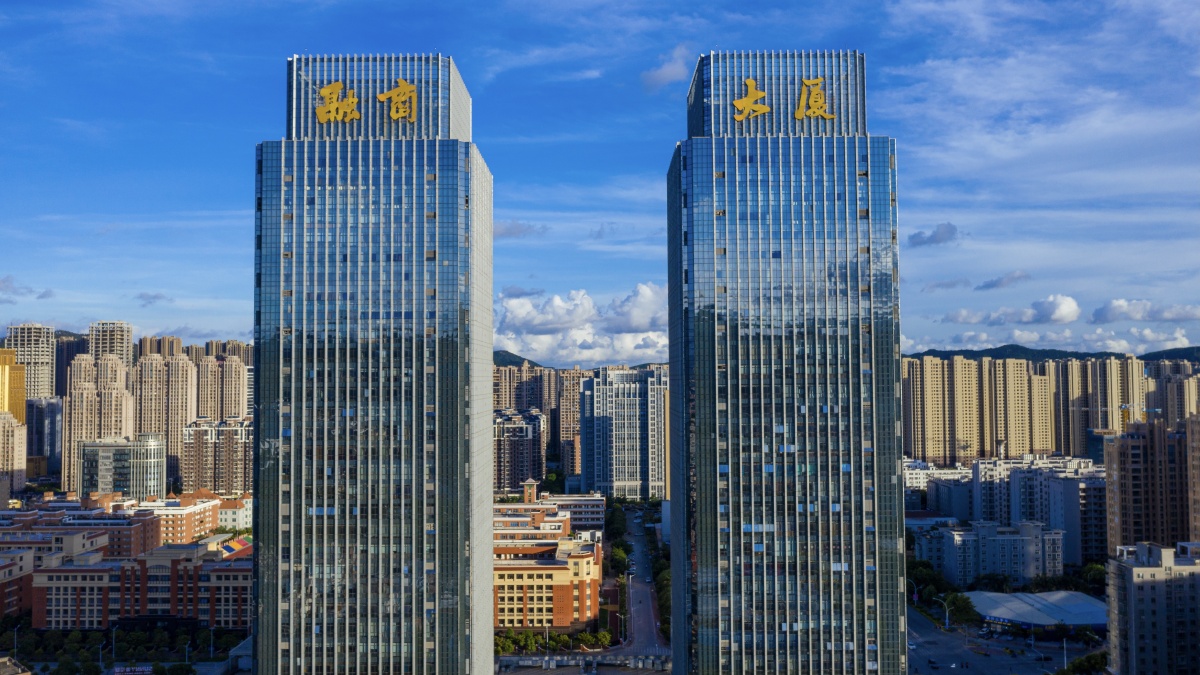 福清融商大厦 凤凰立交桥