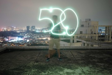 001